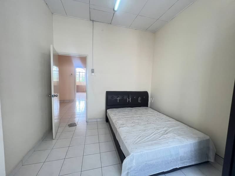 Rumah Teres 2 Tingkat untuk Disewa di Bandar Bukit Puchong (Puchong) - Amy Thew - Bedroom - PropertyGuru.com.my
