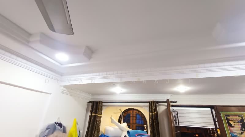 Terraced House for Sale in Batu Caves (Selangor) - Devan Tiarajah - Cornish & Plaster Ceiling - PropertyGuru.com.my