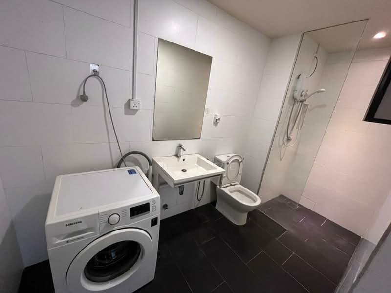 Service Residence for Rent at SqWhere Service Apartments - JH Tee - Bathroom - PropertyGuru.com.my