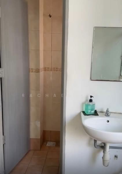 Shop / Office for Rent in Bandar Puteri Puchong (Puchong) - Rachael Lee - Bathroom - PropertyGuru.com.my