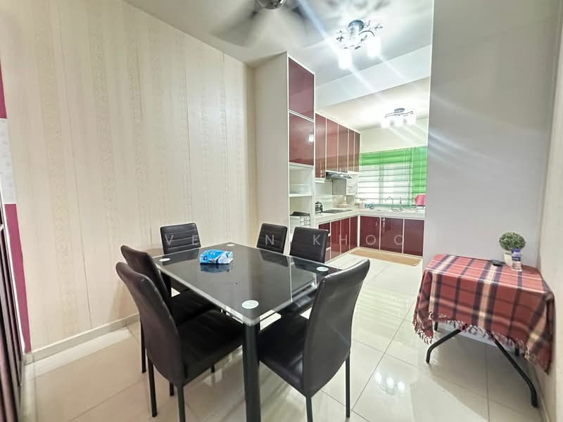 2-storey Terraced House for Sale in Bandar Bukit Beruntung (Bukit Beruntung) - Evelyn Khoo - Dining Room - PropertyGuru.com.my