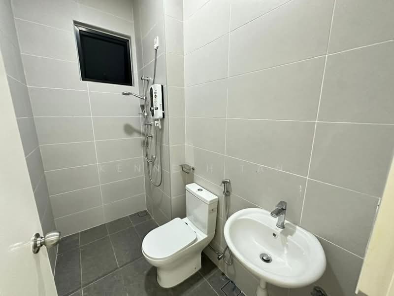Rumah Teres untuk Disewa di Johor Bahru (Johor) - Kenneth Tan - Bathroom - PropertyGuru.com.my