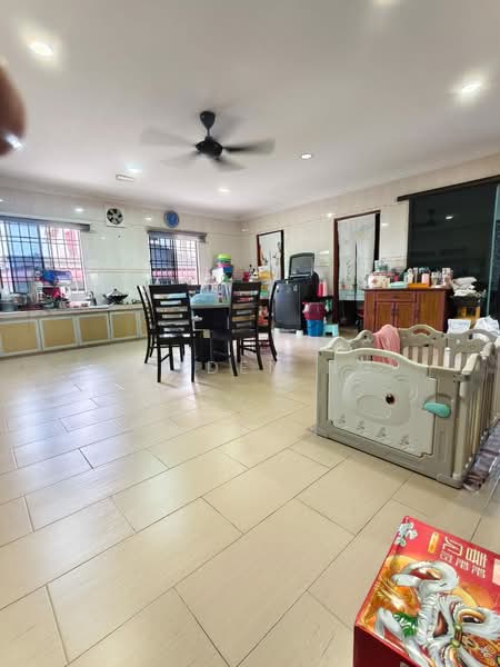 Rumah Teres 2 Tingkat untuk Dijual di Taman Johor Jaya (Johor Bahru) - Jayden Ng - Dining Room - PropertyGuru.com.my