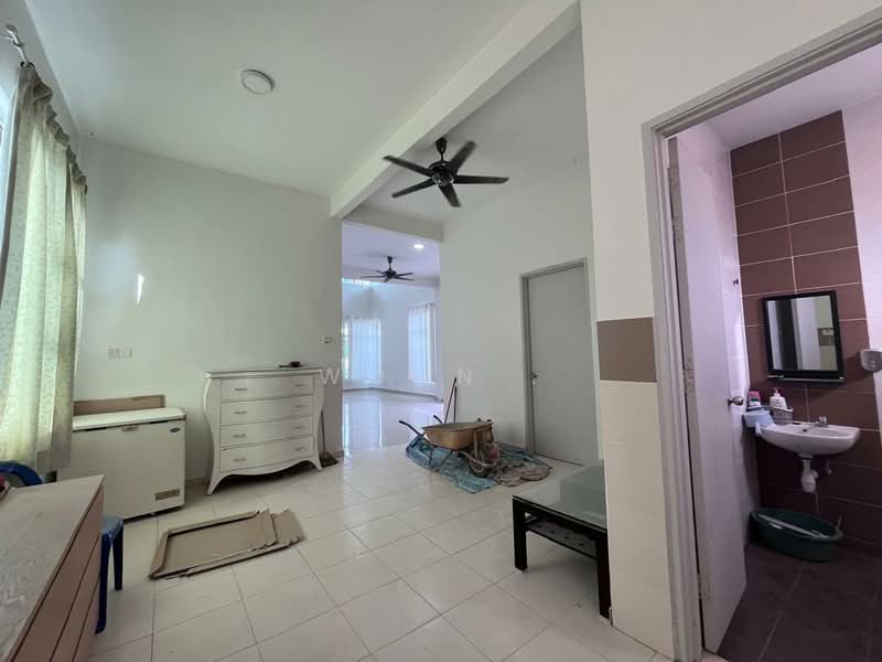 Rumah Banglo untuk Dijual di Taman Belimbing Setia (Durian Tunggal) - Woon . - Living Room - PropertyGuru.com.my