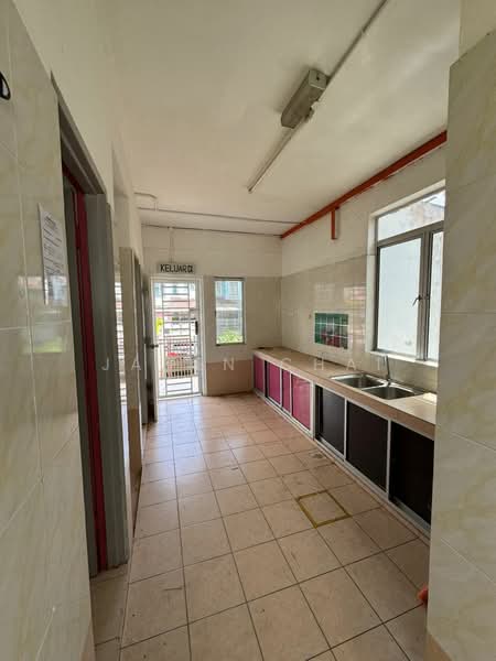 Banglo Komersial untuk Dijual di Johor Bahru (Johor) - Jaden Chai - Kitchen - PropertyGuru.com.my
