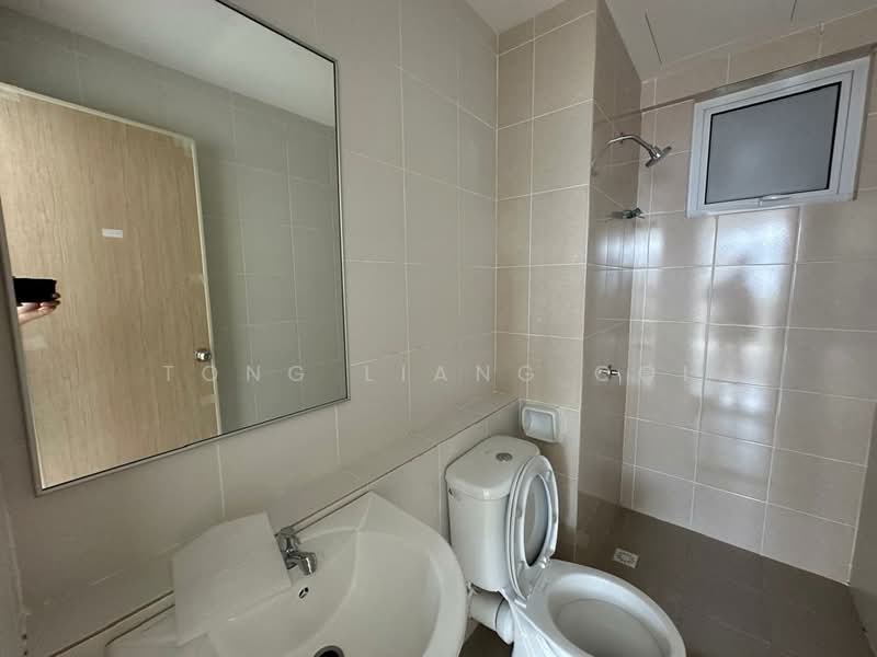 Condominium for Sale at Havana Beach Residences - Tong Liang Ooi - Bathroom - PropertyGuru.com.my