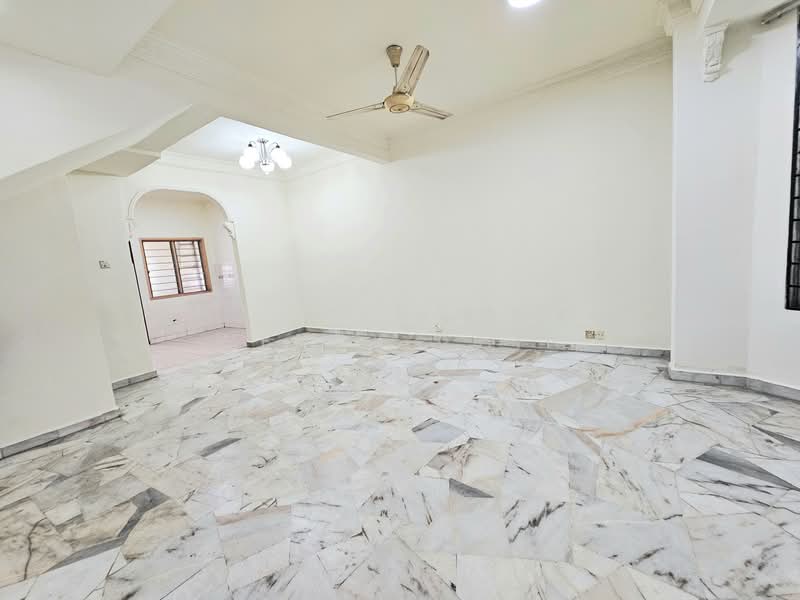 2-storey Terraced House for Sale in Bandar Bukit Puchong (Puchong) - Wendy Chin - Living Room - PropertyGuru.com.my
