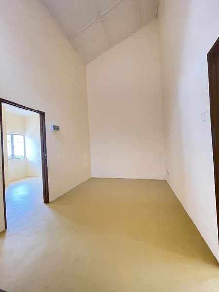 Rumah Teres 2 Tingkat untuk Dijual di Bandar Putra (Kulai) - Shieh Long Chen - Interior - PropertyGuru.com.my