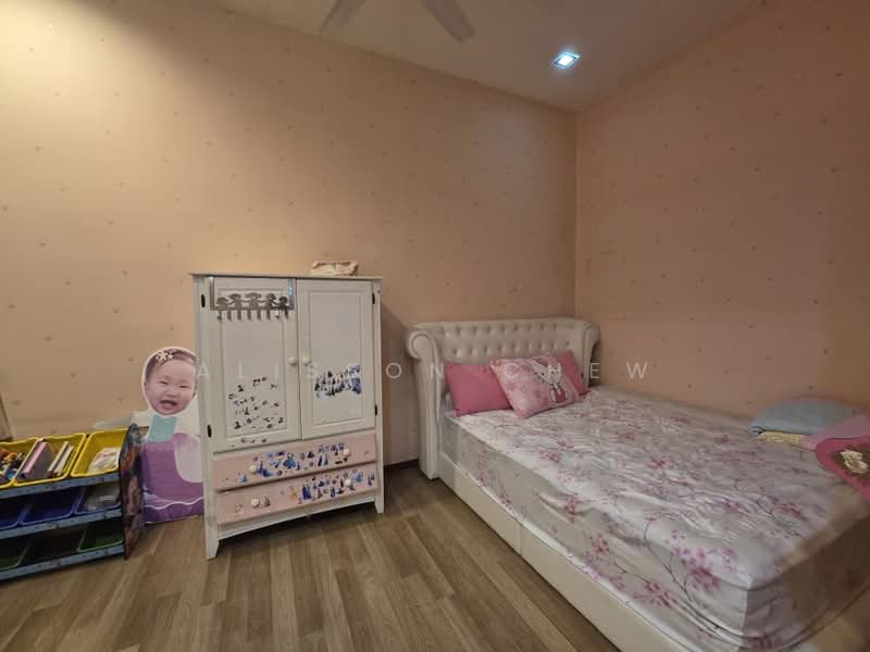 Semi-Detached House for Sale in Jelutong (Penang) - Alisson Chew - Bedroom - PropertyGuru.com.my