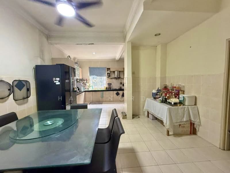 2-storey Terraced House for Sale in Seksyen 3 (Bangi) - Hani Nordin - Kitchen - PropertyGuru.com.my