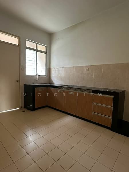 2-storey Terraced House for Sale in Kota Damansara (Selangor) - Victor Liew - Kitchen - PropertyGuru.com.my