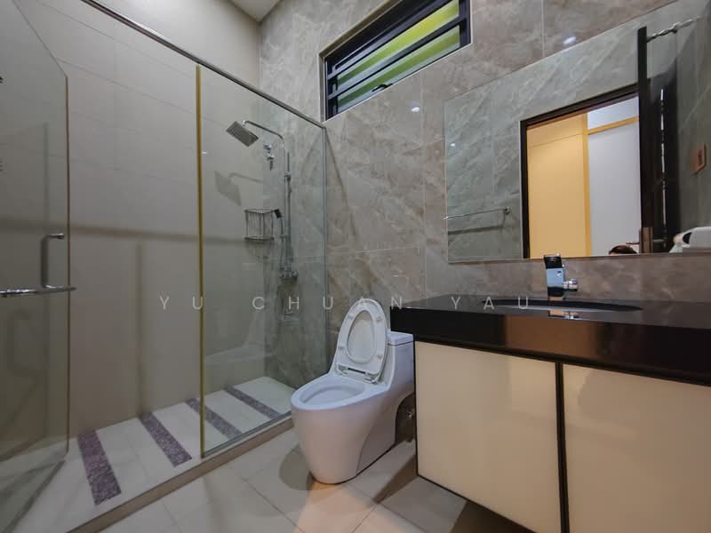 Bungalow for Sale in Kampung Lapan (Melaka City) - Yu Chuan Yau - Bathroom - PropertyGuru.com.my