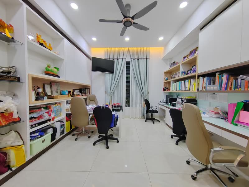 Bungalow for Sale in Kampung Lapan (Melaka City) - Yu Chuan Yau - Study - PropertyGuru.com.my