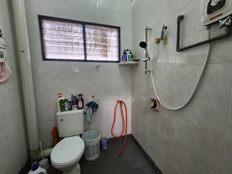 Rumah Teres 2 Tingkat untuk Dijual di Taman Sentosa (Klang) - KC Tang - Bathroom - PropertyGuru.com.my