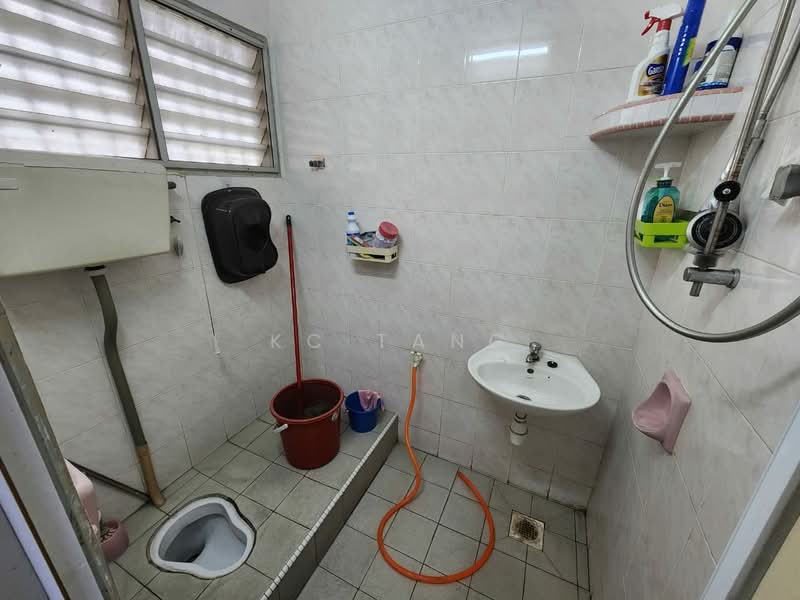 Rumah Teres 2 Tingkat untuk Dijual di Taman Sentosa (Klang) - KC Tang - Bathroom - PropertyGuru.com.my