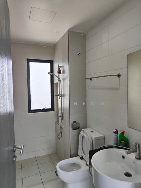 Servis Apartment untuk Disewa di Residences @ 1 Tebrau - Ivy Cheng - Bathroom - PropertyGuru.com.my