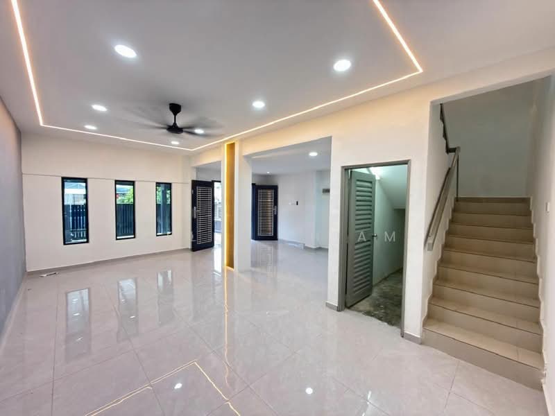 2-storey Terraced House for Sale in Taman Desa Harmoni (Masai) - Kelly Chiam - Living Room - PropertyGuru.com.my
