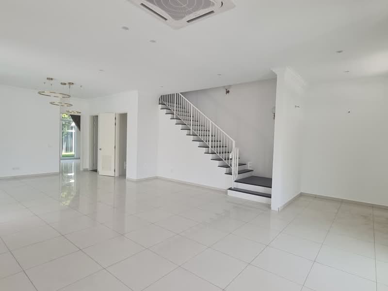 Rumah Teres 2 Tingkat untuk Dijual di Eco Majestic (Semenyih) - Hawk Lee - Living Room - PropertyGuru.com.my