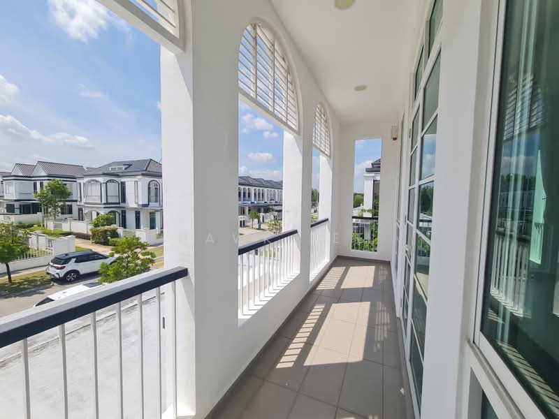 Rumah Teres 2 Tingkat untuk Dijual di Eco Majestic (Semenyih) - Hawk Lee - Balcony - PropertyGuru.com.my