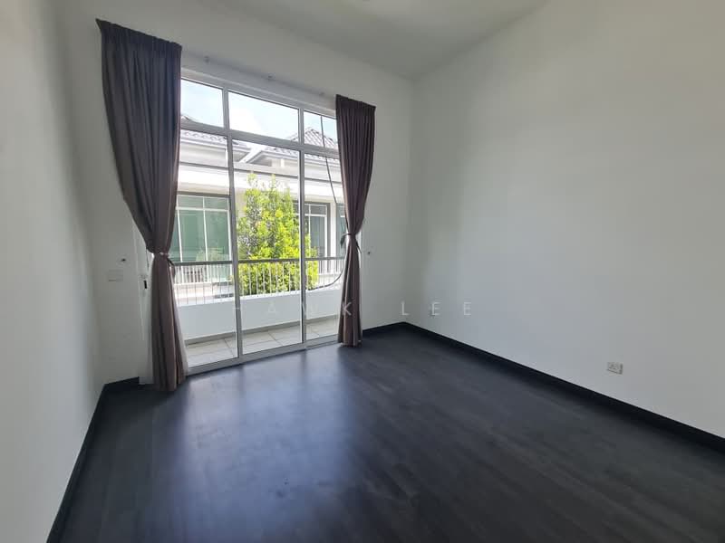 Rumah Teres 2 Tingkat untuk Dijual di Eco Majestic (Semenyih) - Hawk Lee - Balcony - PropertyGuru.com.my