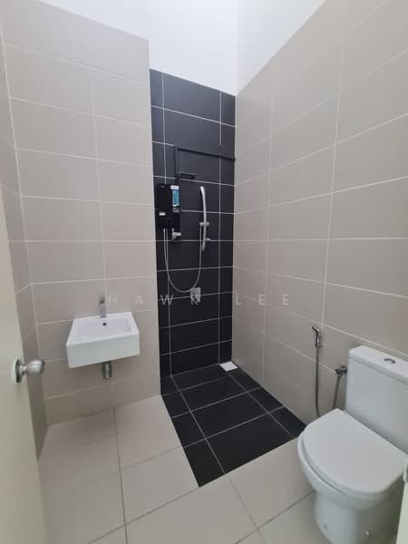 Rumah Teres 2 Tingkat untuk Dijual di Eco Majestic (Semenyih) - Hawk Lee - Bathroom - PropertyGuru.com.my