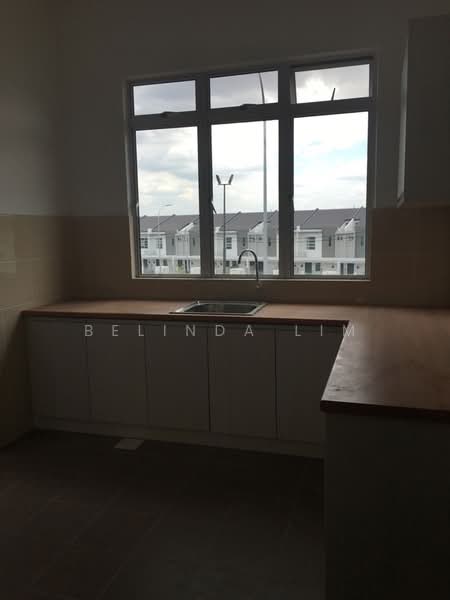 Townhouse for Sale in Semenyih (Selangor) - Belinda Lim - Kitchen - PropertyGuru.com.my