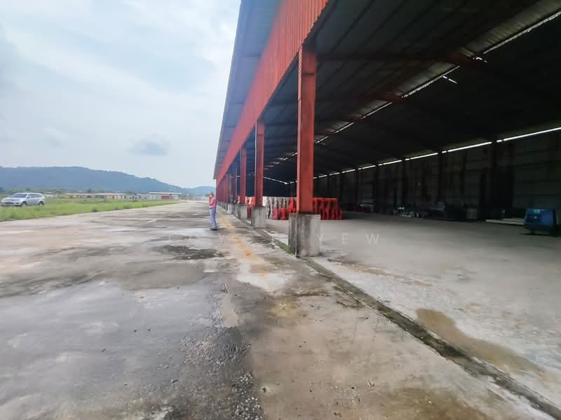 Industrial Land for Rent in Kampung Ulu Yam Lama (Ulu Yam) - Joyce Yew - Exterior - PropertyGuru.com.my