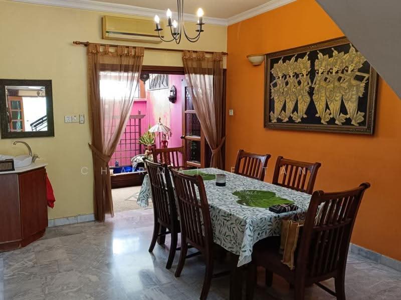 2.5-storey Terraced House for Sale in Petaling Jaya (Selangor) - Charmaine Tan - Dining Room - PropertyGuru.com.my