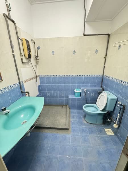 2-storey Terraced House for Sale in Damansara Jaya (Petaling Jaya) - Bonie Tan - Bathroom - PropertyGuru.com.my