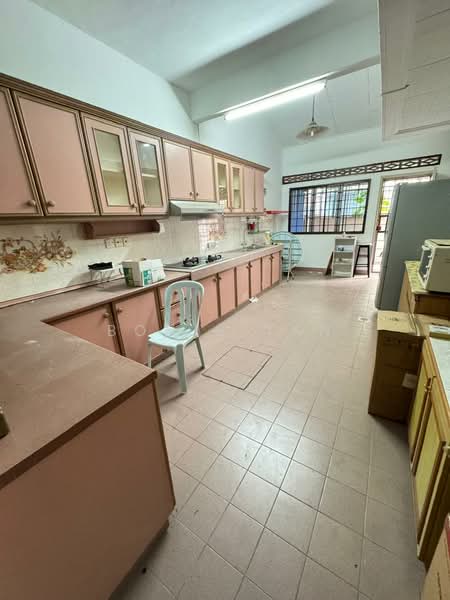 2-storey Terraced House for Sale in Damansara Jaya (Petaling Jaya) - Bonie Tan - Kitchen - PropertyGuru.com.my