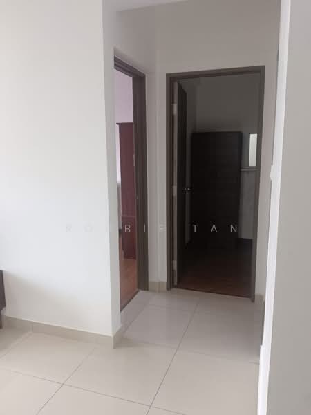 Service Residence for Rent at Country Garden Central Park - Robbie Tan - Corridor - PropertyGuru.com.my