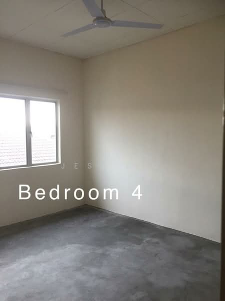 Semi-Detached House for Sale in Taman Puncak Jalil (Seri Kembangan) - Jess Lau - Bedroom - PropertyGuru.com.my