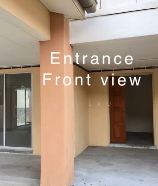 Semi-Detached House for Sale in Taman Puncak Jalil (Seri Kembangan) - Jess Lau - Entrance - PropertyGuru.com.my