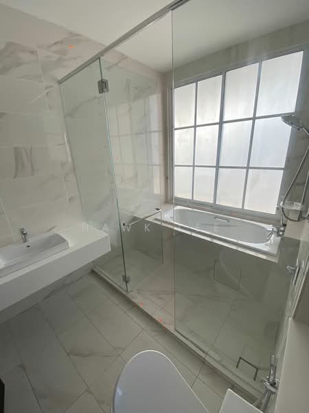 Cluster House for Sale in Eco Majestic (Semenyih) - Hawk Lee - Bathroom - PropertyGuru.com.my