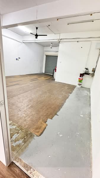 Shop / Office for Sale in Bandar Damai Perdana (Cheras) - Eason Wong - Interior - PropertyGuru.com.my