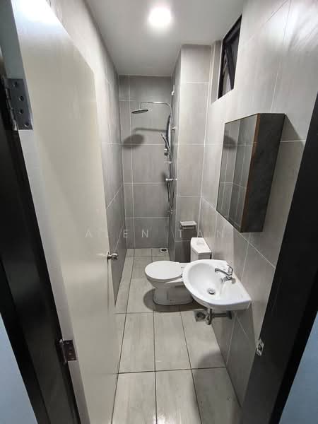 Servis Apartment untuk Disewa di Space Residency - Alen Tan - Bathroom - PropertyGuru.com.my