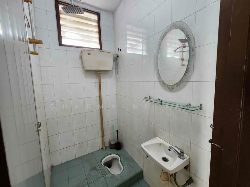 1-storey Terraced House for Sale in Bandar Sri Damansara (Selangor) - Charmaine Tan - Bathroom - PropertyGuru.com.my