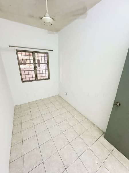 Apartment for Sale at Bayu Villa - Lee Keng Aun - Interior - PropertyGuru.com.my