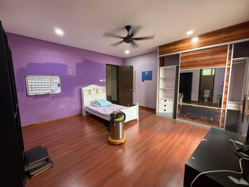 Bungalow for Sale in Taman Yarl (Jalan Klang Lama (Old Klang Road)) - Michelle Lai - Bedroom - PropertyGuru.com.my