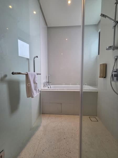 Servis Apartment untuk Dijual di Service Suites @ Pavilion Embassy - Gordon Oon - Bathroom - PropertyGuru.com.my