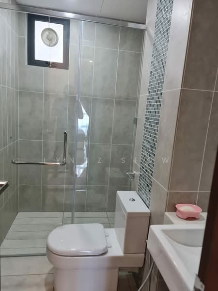 Condominium for Rent at Queens Residences Q1 @ Queens Waterfront - Lynnz Seow - Bathroom - PropertyGuru.com.my