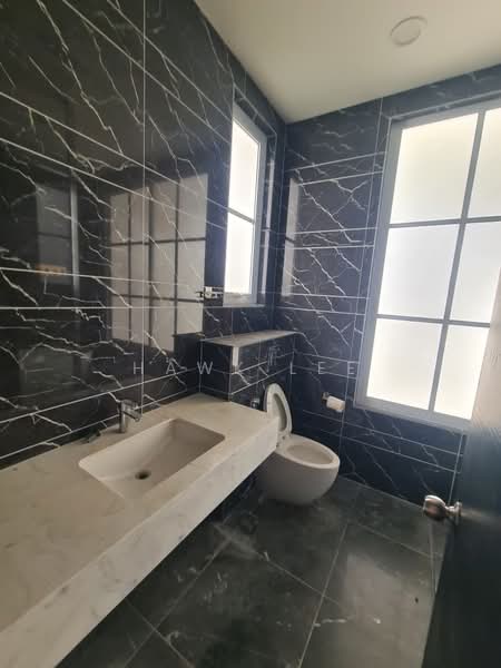 2-storey Terraced House for Sale in Eco Majestic (Semenyih) - Hawk Lee - Bathroom - PropertyGuru.com.my