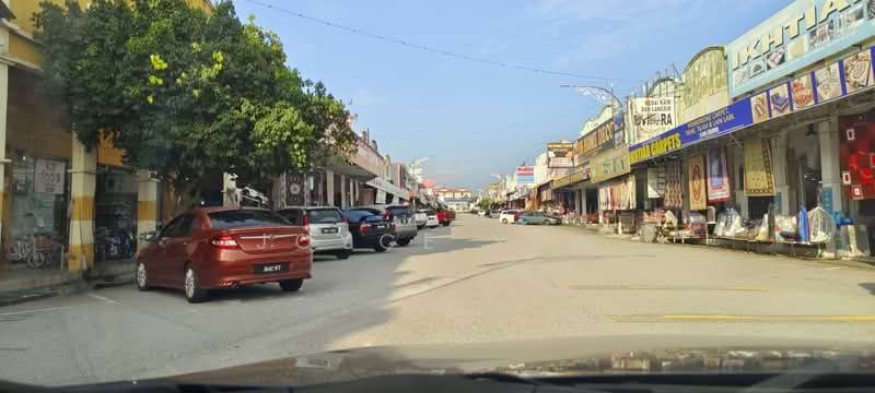 Terrace Factory for Sale in Nilai (Negeri Sembilan) - Joyce Yew - Exterior - PropertyGuru.com.my