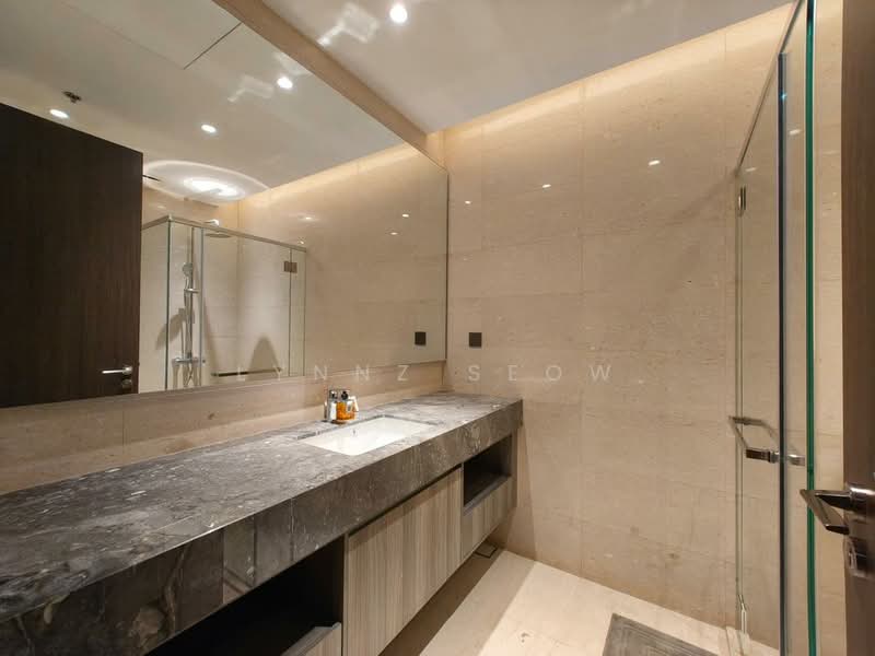 Servis Apartment untuk Disewa di Marriott Residence @ Gurney - Lynnz Seow - Bathroom - PropertyGuru.com.my