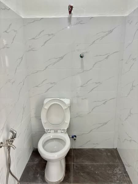 1-storey Terraced House for Sale in Ujong Pasir (Melaka) - Woon . - Bathroom - PropertyGuru.com.my