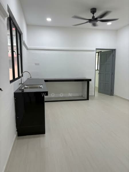 1-storey Terraced House for Sale in Ujong Pasir (Melaka) - Woon . - Kitchen - PropertyGuru.com.my