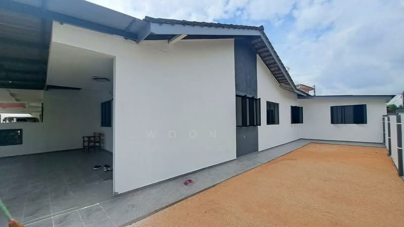 1-storey Terraced House for Sale in Ujong Pasir (Melaka) - Woon . - Exterior - PropertyGuru.com.my