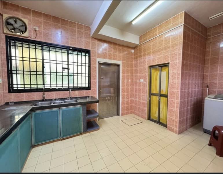 Rumah Teres 2 Tingkat untuk Dijual di Taman Setia Indah (Tebrau) - Khek Victor - Kitchen - PropertyGuru.com.my