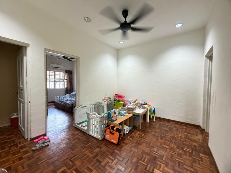 2-storey Terraced House for Sale in Taman Perling (Perling) - Christine Khor - Living Room - PropertyGuru.com.my