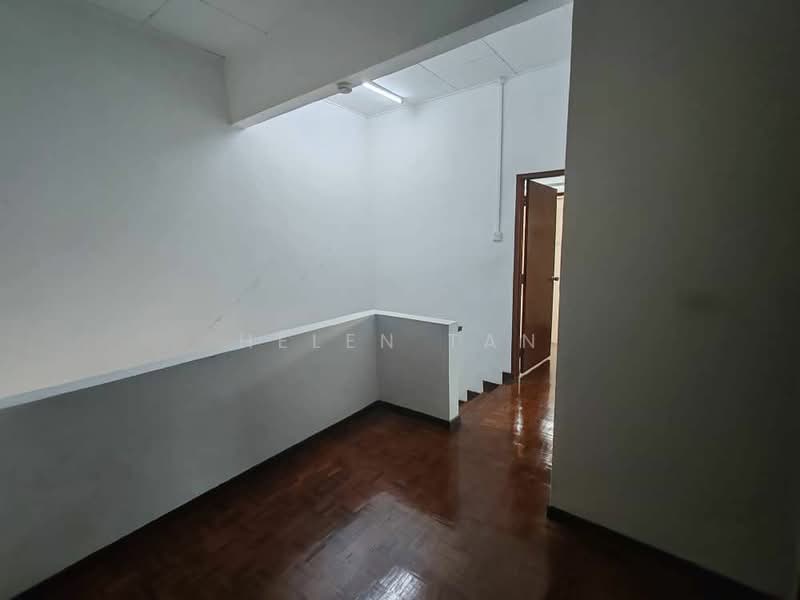 2-storey Terraced House for Sale in Taman Bukit Mewah (Tampoi) - Helen Tan - Interior - PropertyGuru.com.my
